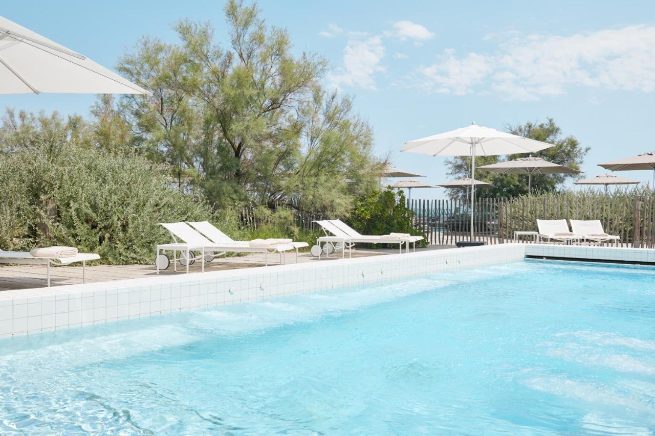 Hotel Plage Palace & Spa Palavas-les-Flots Eksteriør bilde The swimming pool at the hotel